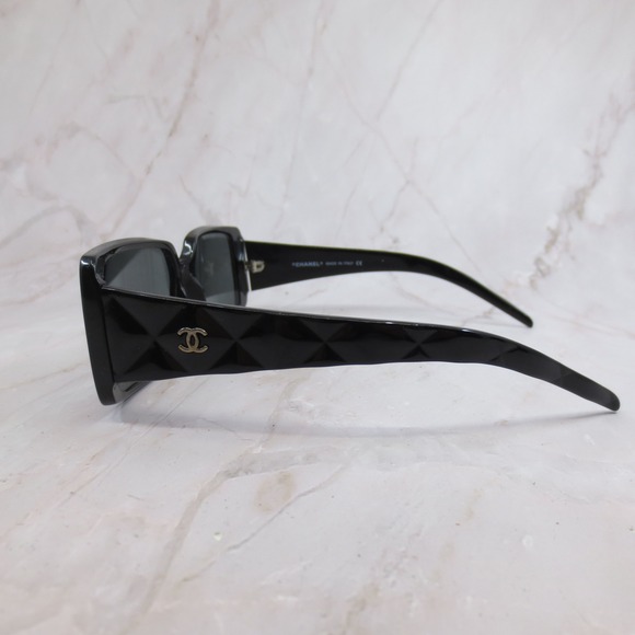 Chanel 5045 Rectangle Sunglasses Black Quilted CC Logo 501/18 55-17 135 Italy